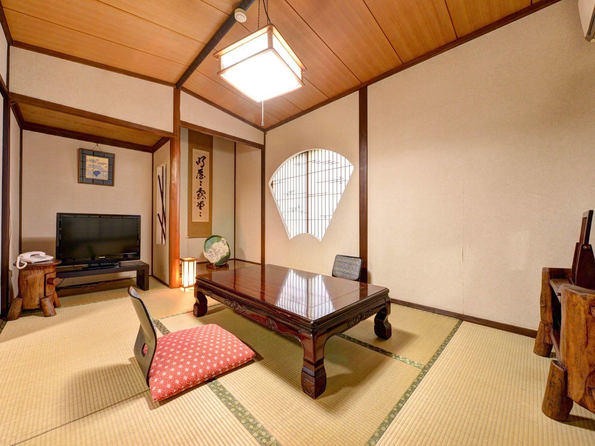 Hotel Yunokawa Onsen Shouen Sinzi Zewnętrze zdjęcie