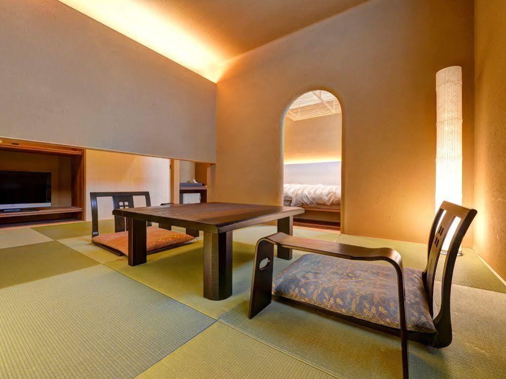 Hotel Yunokawa Onsen Shouen Sinzi Zewnętrze zdjęcie